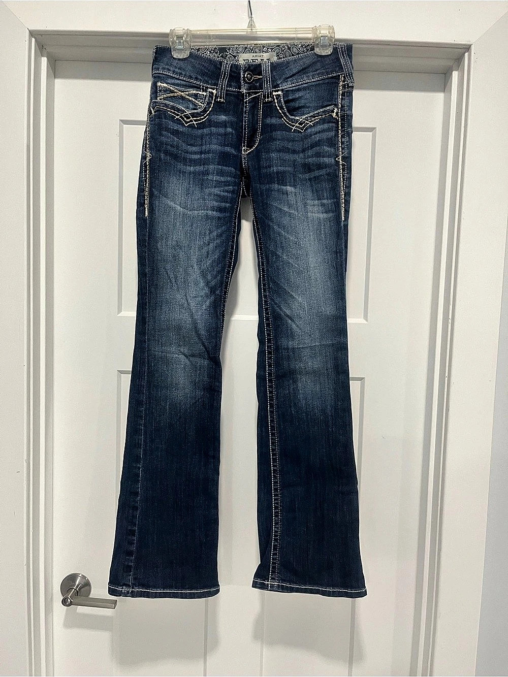 Western Cowgirl Ariat R.E.A.L. Boot Cut Jeans Blue Waist 26R 26 R like new